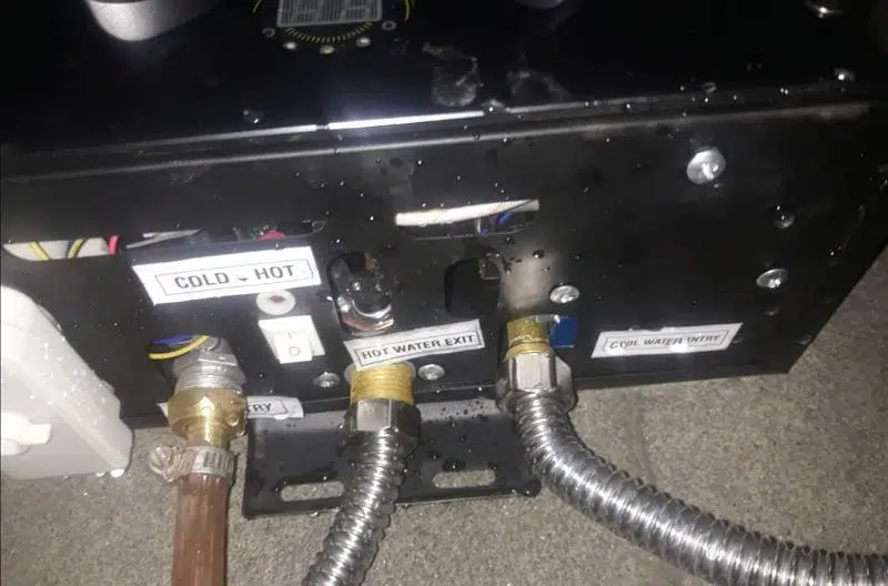 Instant gas geyser reparing